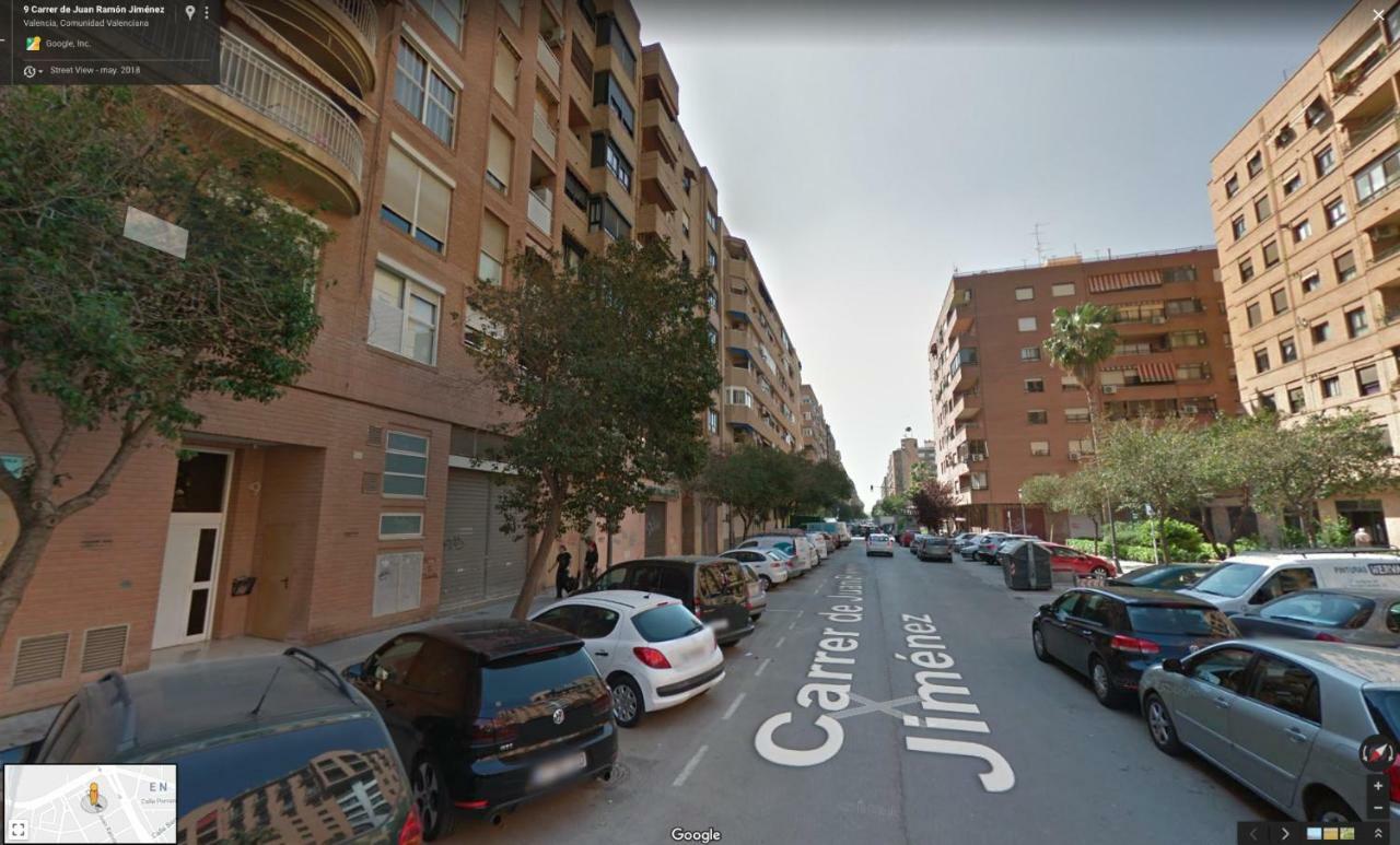 Central Park Apartment Валенсия Екстериор снимка